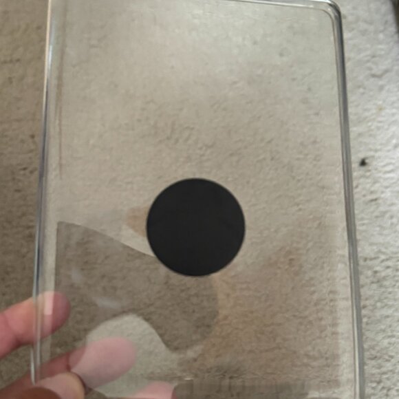 TWO Kindle (6.8') covers with popsocket - Picture 3 of 4